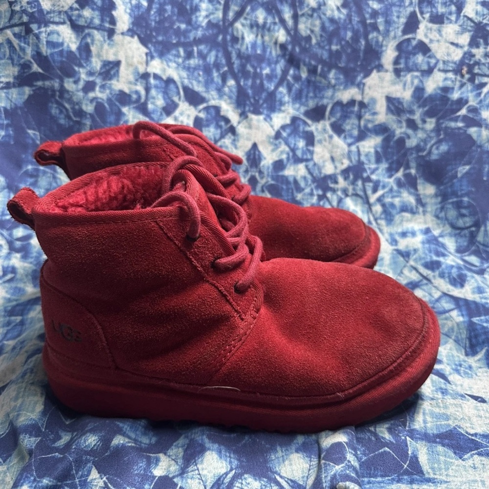 UGG big Kids Red Shoes